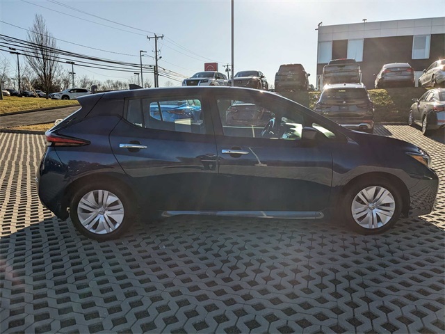 Used 2022 Nissan LEAF S with VIN 1N4AZ1BV3NC563242 for sale in Middletown, CT
