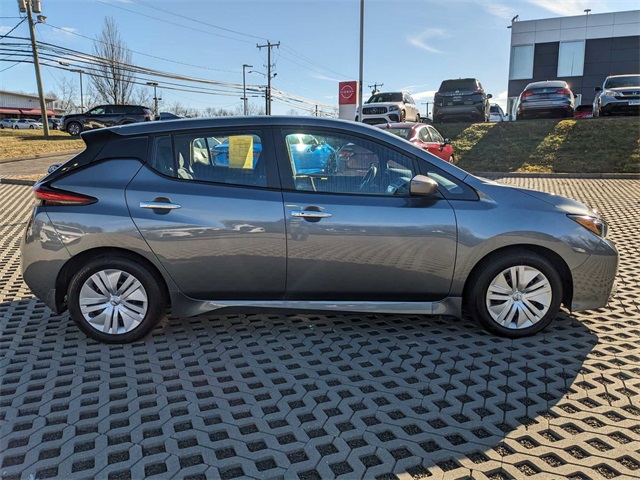 Used 2022 Nissan LEAF S with VIN 1N4AZ1BV8NC563382 for sale in Middletown, CT