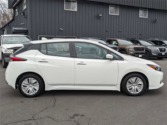 Used 2022 Nissan LEAF S with VIN 1N4AZ1BV6NC562960 for sale in Manchester, CT